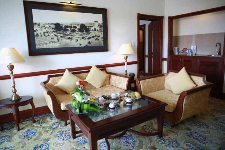 Phòng Deluxe Suite